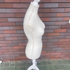 洋裁用トルソー マネキン アイボリーの画像