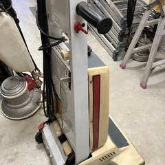 あげます。業務用カーペット　清掃機の画像