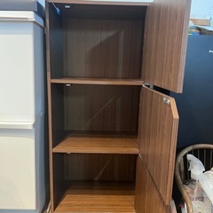 収納棚の画像