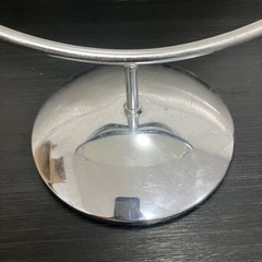 丸い形　スタンドミラーの画像