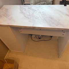 ネイルデスク　　引き出し付きの画像