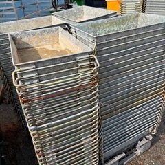 ブリキ　トレイ　まとめて3パレットの画像