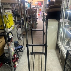 未使用　2連　ダブル　パイプハンガー　スチール製　ハンガーラック　ポールハンガー　ハンガーポール　衣類掛け　上下伸縮可　キャスター付　2点あり　未使用品　③の画像