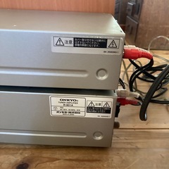 ONKYO CDコンポ 音出しOK CD開閉不良あり（ジャンク扱い） スピーカー付 の画像