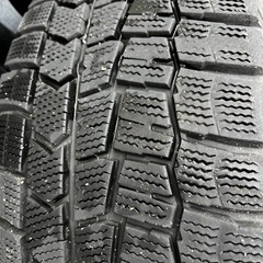 ブランド】DUNLOP (タイヤ)、EuroSport (ホイール) 【カテゴリ】スタッドレスタイヤ、ホイールセット 【タイヤサイズ】205/65R16の画像