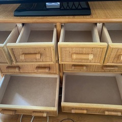 収納棚の画像