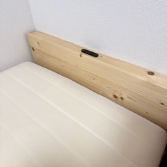 ベッド　ベッドフレーム　シングル　ナチュラル　2口コンセント付き　タンスのゲンの画像