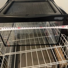 爬虫類　ケージ6個の画像