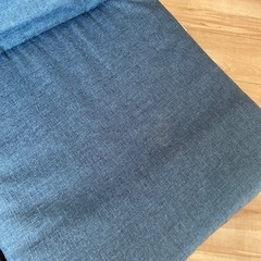 座椅子　２つの画像