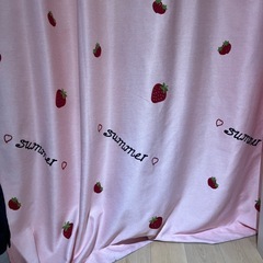 カーテンの画像