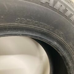 ブリヂストン　スタッドレスタイヤ４本〈無料〉の画像