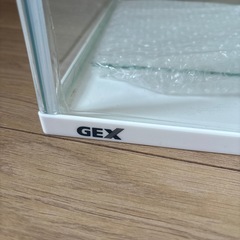 GEX　50cm　プラスチック水槽　の画像