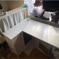 ゲーミングデスク　の画像