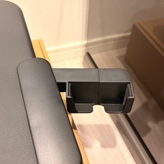 SAIJI 膝上テーブル テーブルクッション デスクトップ ノートパソコンデスク 引き出し付き PC クッション テーブル 膝上作業 PCデスク ひざ上 テレワーク 軽量トレイテーブル 持ち運び便利 17インチまでのノートパソコンとMacBookに対応 (ブラック）の画像