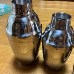カクテル作る容器の画像