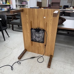 【超美品‼️】アイリスオーヤマ 2023年製 105cm幅カジュアルこたつ 家具調コタツ こたつ布団付き 天板リバーシブル ヴィンテージ調ブラウン♪の画像