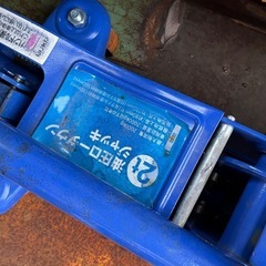 油圧ジャッキの画像