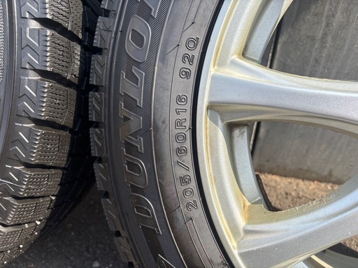 DUNLOP スタッドレスタイヤ 205/60R16 ホイールセット