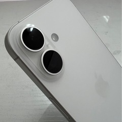 極上品　iPhone 16 128GB ホワイト　SIMフリーの画像
