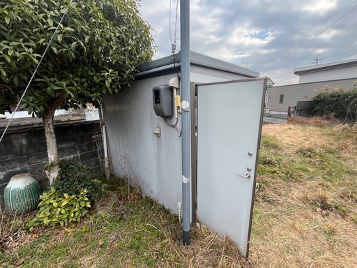仮設電柱
