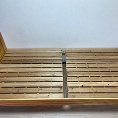 ベッドフレーム　　木目
の画像