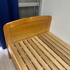 ベッドフレーム　　木目
の画像