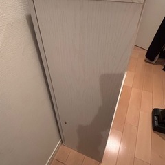 ニトリ　扉付き収納チェストの画像