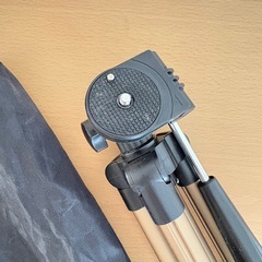 お譲り先決定》EV4段　三脚　　NASHICAの画像