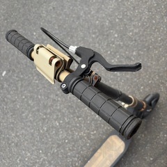 ブレーキ付キックボード
の画像