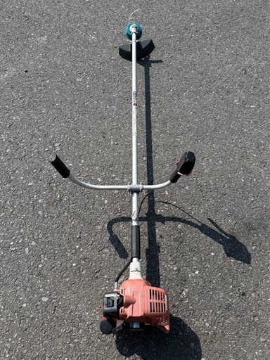 肩掛式　草刈り機　草刈機　刈払い機　刈払機　MARUYAMA マルヤマ　KC26NX1 KC26 BIGM 26cc ナイロンコード付き