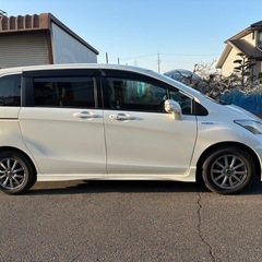 ホンダ フリードハイブリッド ジャストセレクの画像
