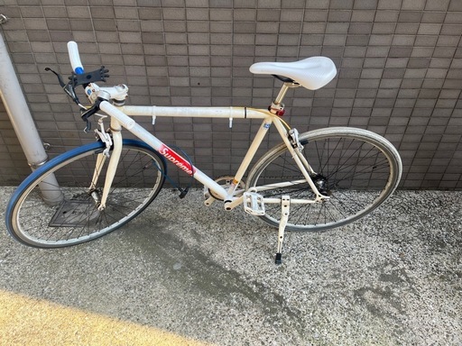 クリエイト　自転車　ピストバイク　　空気入れとタイヤ付き