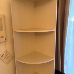 無料」コーナー収納棚の画像