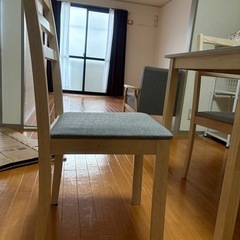 ダイニングテーブル　ホワイトウッド調の画像