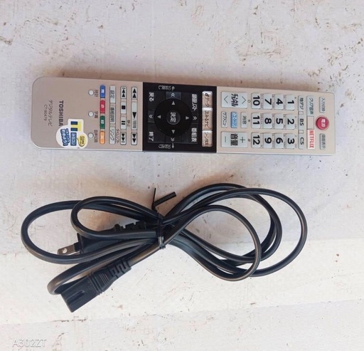 J056 送料無料　東芝　40インチ液晶テレビ　展示品