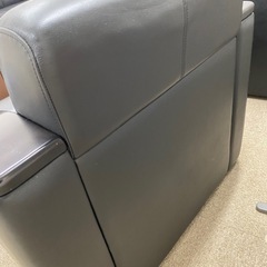 総革張りオカムラ応接3点セットの画像