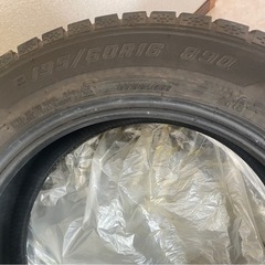 スタッドレスタイヤ　GOODYEAR製 日産セレナ　中古品の画像