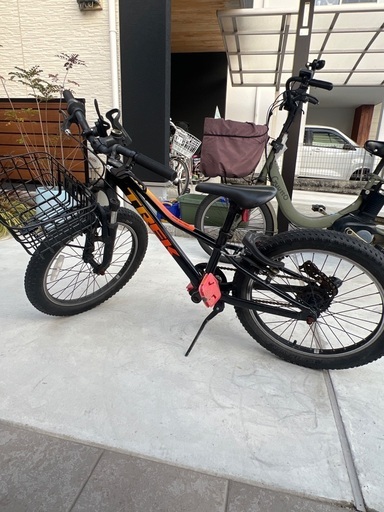 自転車　キッズ　トレック　マウンテンバイク　プレキャリバー20