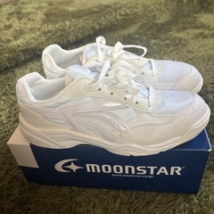 ムーンスター⭐︎白スニーカーの画像