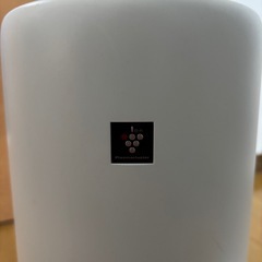 【美品】シャープ 空気清浄機 FU-NC01-W プラズマクラスター 6畳用の画像