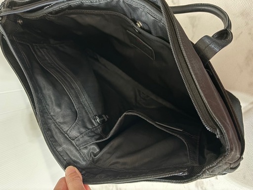 TUMI ブラック トートバッグ 大容量