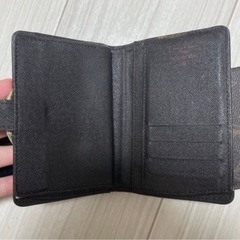 ルイヴィトン 財布とキーケースの画像