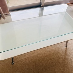 ガラステーブル2026年3月28日までに引取り可能な方の画像