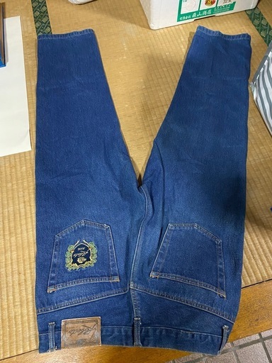 【昭和レトロ】お尻の刺繍がかわいいジーンズ ROBERTO JEANS 33インチ コレクション