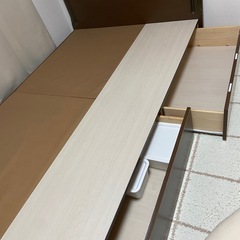 セミダブルベッドフレームの画像