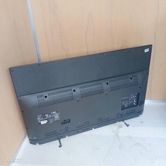 K077 送料無料 東芝　40インチ液晶テレビの画像