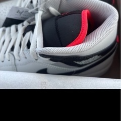 エアジョーダン1 MID 26.5の画像