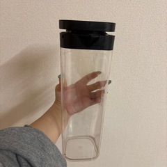 ボウル、水をこすきかい機会の画像