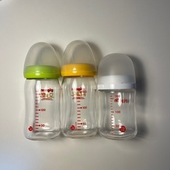 哺乳瓶３本セット　ガラス 母乳実感 　の画像