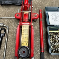 油圧ジャッキ、パンタジャッキ、工具、チェーンの画像